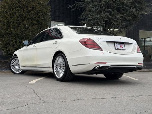 Used 2019 Mercedes-Benz S 560 Sedan image 20