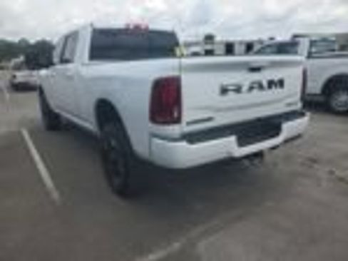 Used 2026 RAM 2500 Laramie AWD/4WD image 3