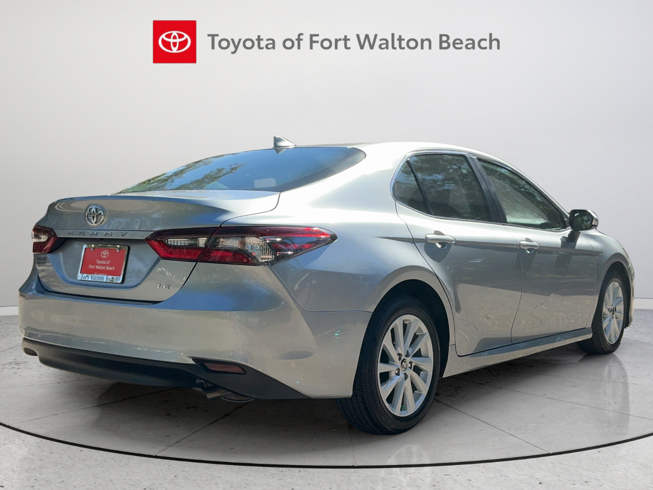 Used 2024 Toyota Camry LE FWD image 6