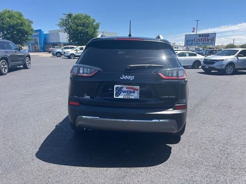 Used 2019 Jeep Cherokee Limited w/ Technology Group FWD image 5