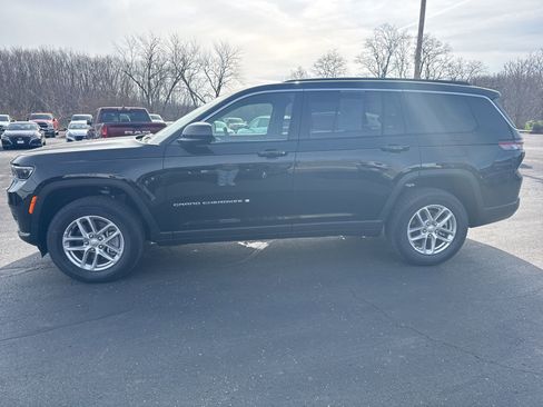 Used 2025 Jeep Grand Cherokee L Laredo image 4