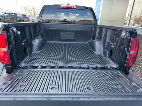 Used 2019 Chevrolet Colorado LT AWD/4WD image 13