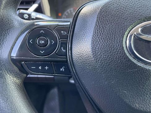Used 2022 Toyota Corolla LE FWD image 24