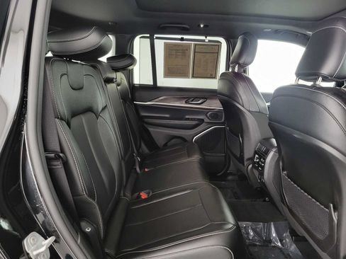 Used 2024 Jeep Grand Cherokee Limited 4xe AWD/4WD image 11