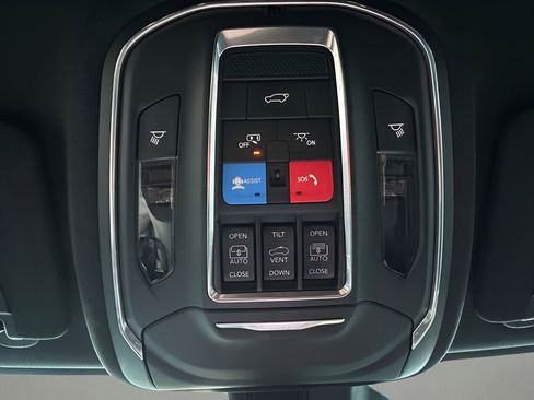 New 2025 Jeep Grand Cherokee L Overland w/ Advanced Protech Group III AWD/4WD image 27