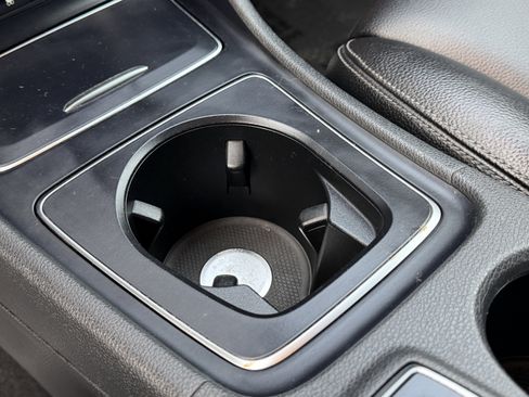 Used 2019 Mercedes-Benz GLA 250 image 30