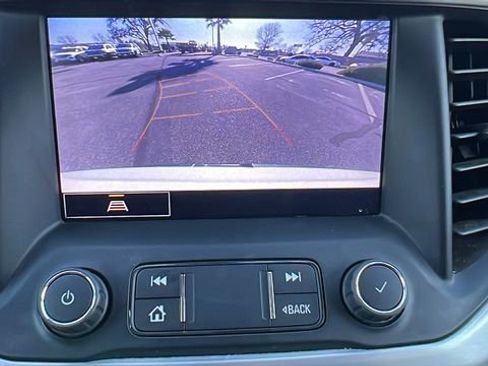 Used 2023 GMC Acadia SLT image 25