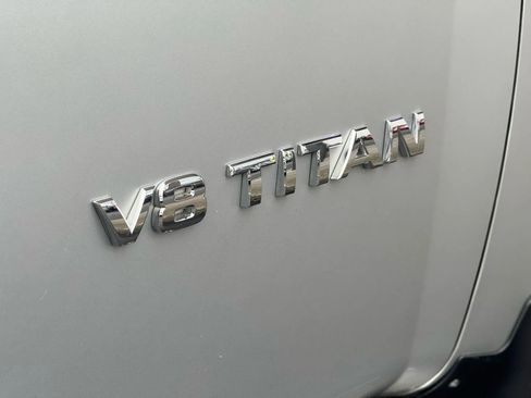 Used 2009 Nissan Titan XE image 11