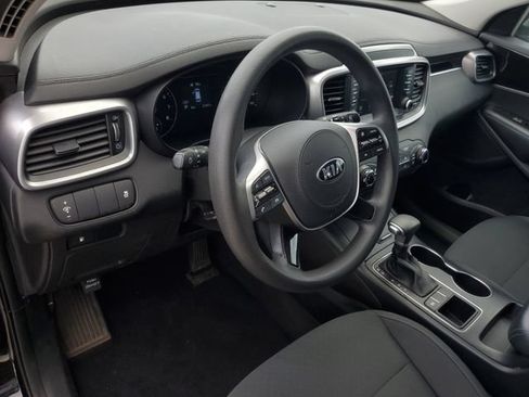 Used 2020 Kia Sorento L FWD image 13