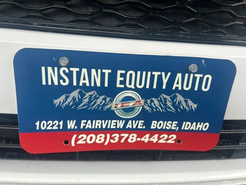 Used 2018 Ford Fusion SE FWD image 24