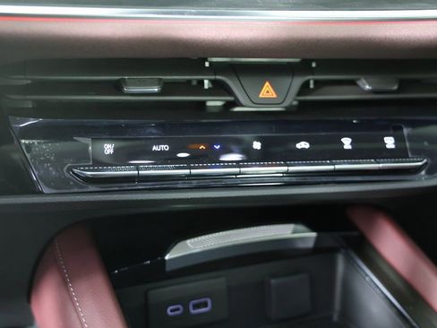 New 2026 Buick Envision Sport Touring AWD/4WD image 17