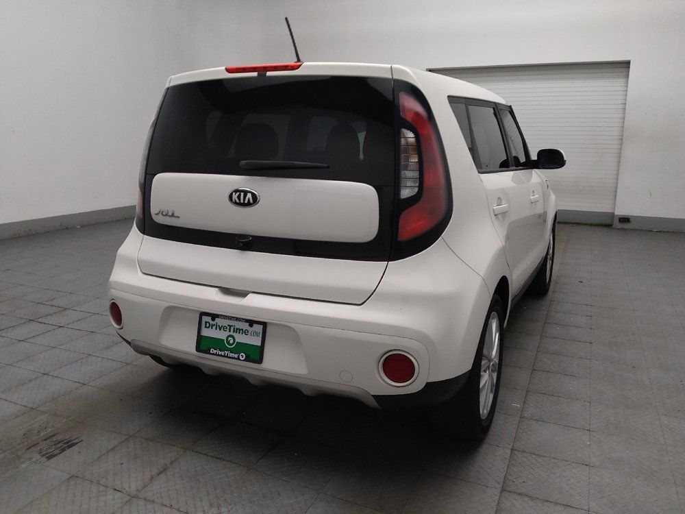 Used 2019 Kia Soul + FWD image 9