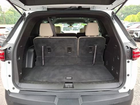 Certified 2023 Chevrolet Traverse LS FWD image 30