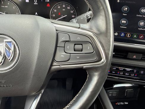 Used 2023 Buick Envision Avenir AWD/4WD image 20