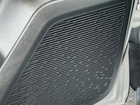 Used 2025 GMC Terrain Elevation image 22