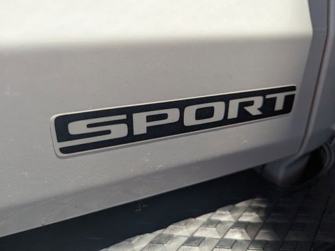 Used 2021 Jeep Gladiator Sport AWD/4WD image 27