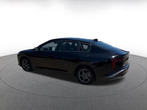 Used 2025 Kia K4 FWD image 14