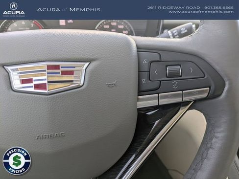 Used 2023 Cadillac XT6 Premium Luxury FWD image 17