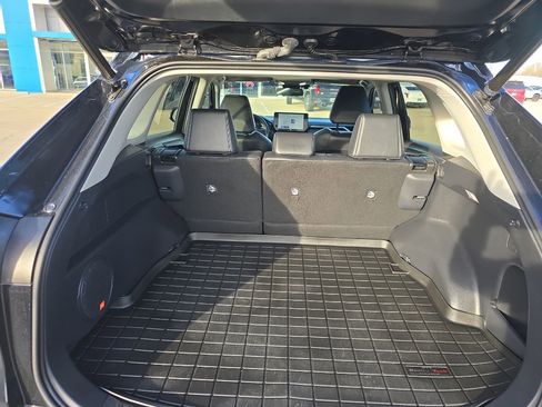 Used 2023 Toyota RAV4 XLE Premium image 13