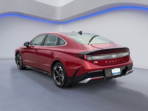 Certified 2024 Hyundai Sonata SEL w/ Convenience Package image 6