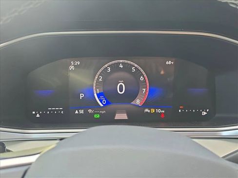 New 2026 Volkswagen Taos SE FWD image 13