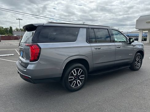 Used 2021 GMC Yukon XL AT4 AWD/4WD image 7