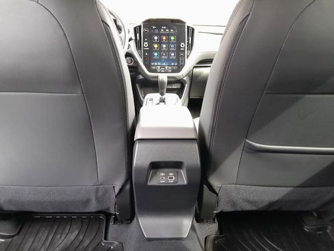 Used 2024 Subaru Crosstrek 2.0i Premium image 27