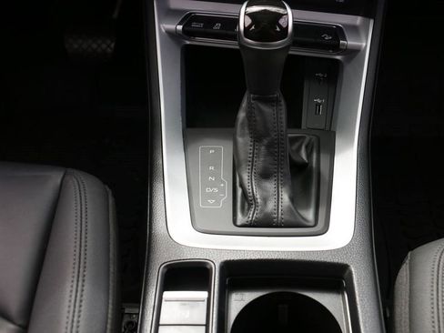 Used 2021 Audi Q3 2.0T Premium w/ Convenience Package AWD/4WD image 31