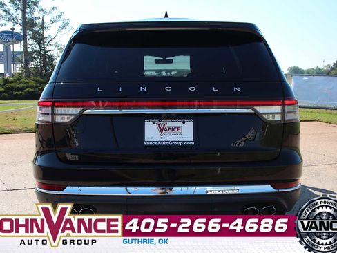 Used 2022 Lincoln Aviator Reserve w/ Equipment Group 201A AWD/4WD image 7