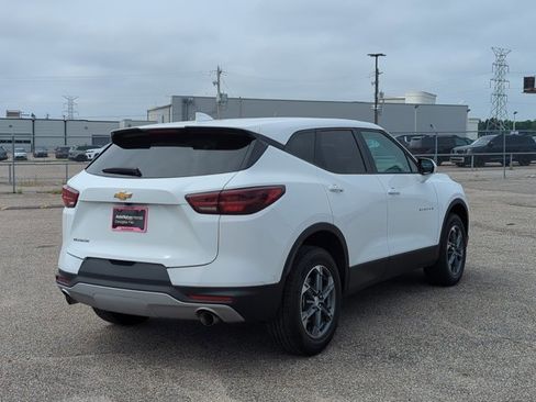 Used 2025 Chevrolet Blazer LT FWD image 6