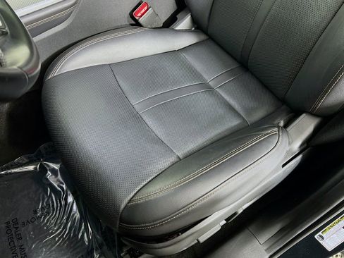 Used 2025 MAZDA CX-70 3.3 Turbo w/ Preferred Package image 19