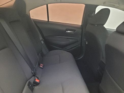 Used 2021 Toyota Corolla LE FWD image 19