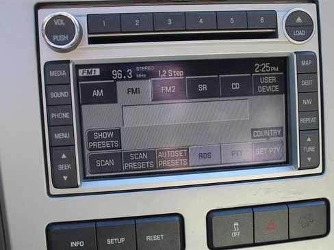 Used 2008 Lincoln MKX AWD image 32