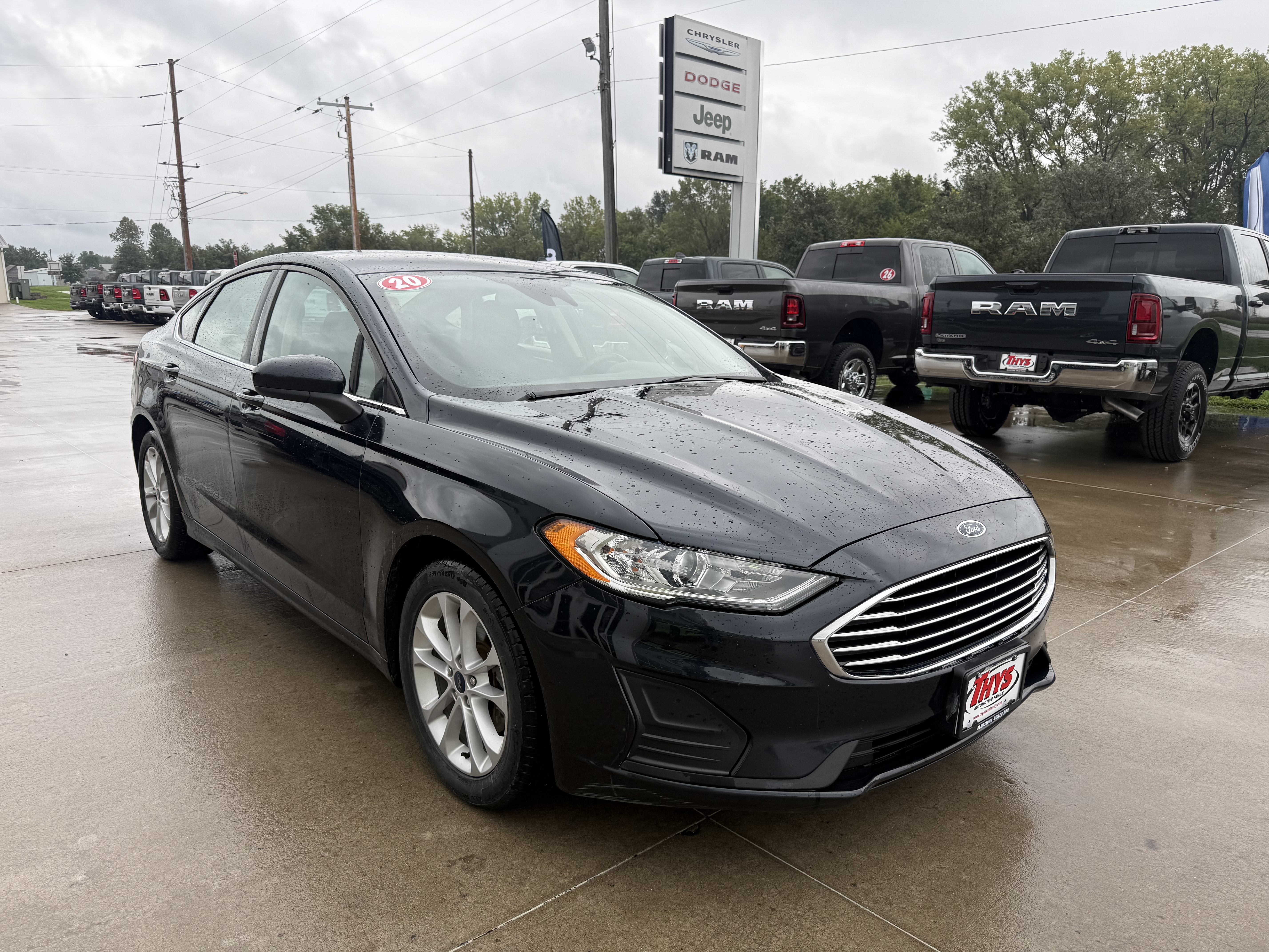 Used 2020 Ford Fusion SE FWD image 34