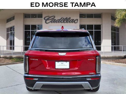 New 2026 Cadillac Vistiq Sport image 4
