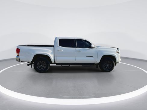 Used 2022 Toyota Tacoma SR5 image 10
