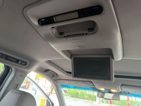 Used 2010 Honda Odyssey EX-L image 29