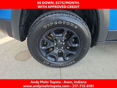Used 2020 Jeep Cherokee Trailhawk w/ Cold Weather Group AWD/4WD image 36