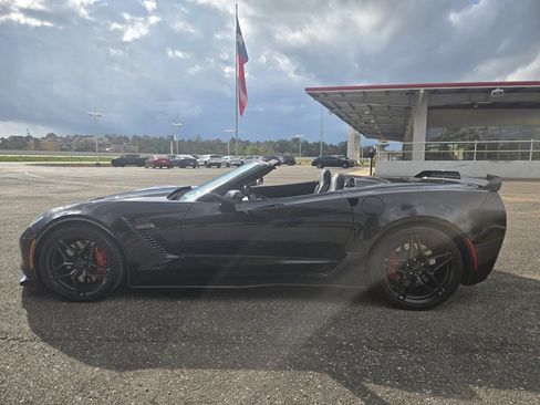 Used 2016 Chevrolet Corvette Z06 w/ 3LZ Preferred Equipment Group image 13