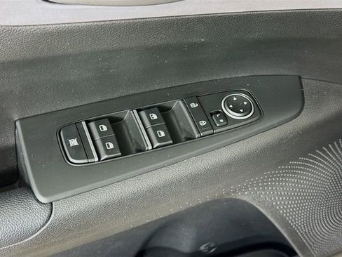 Used 2024 Kia Forte LXS image 13