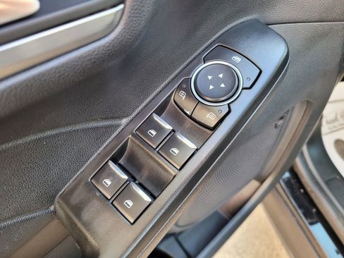 Used 2021 Ford Escape Titanium image 20