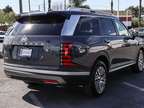 New 2026 Hyundai Palisade SEL Premium FWD image 6