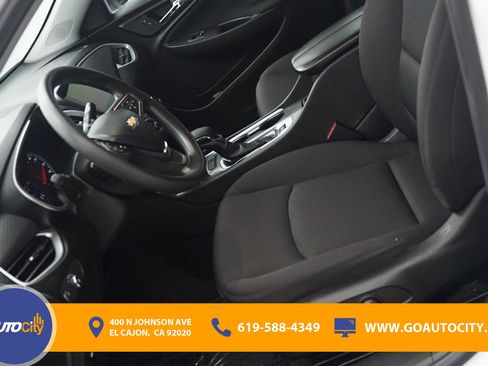 Used 2023 Chevrolet Malibu LT FWD image 9