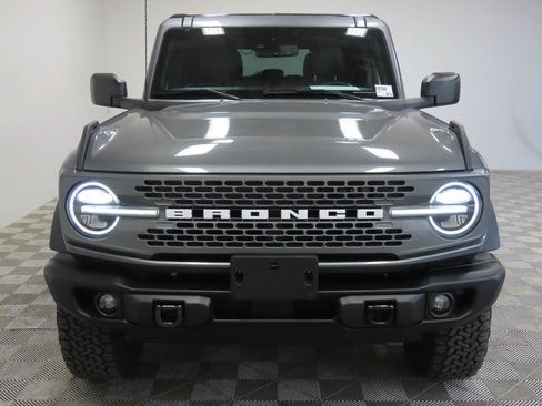 Used 2025 Ford Bronco Badlands AWD/4WD image 2