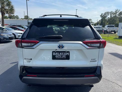 Used 2021 Toyota RAV4 XSE w/ XSE Grade Weather Package AWD/4WD image 7