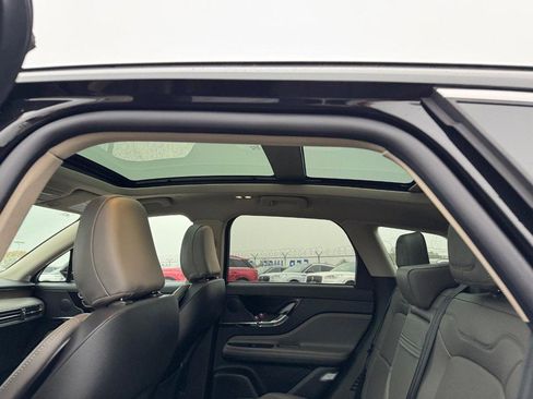 New 2026 Lincoln Corsair Reserve image 11