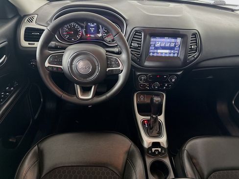 Used 2021 Jeep Compass Latitude image 25