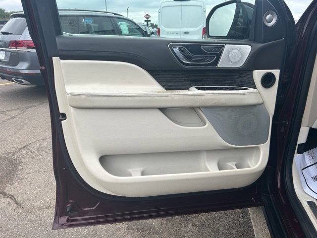 Used 2018 Lincoln Navigator L Black Label AWD/4WD image 15