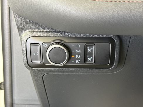 New 2026 Ford Explorer Active RWD image 23
