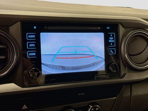 Used 2019 Toyota Tacoma TRD Sport image 23